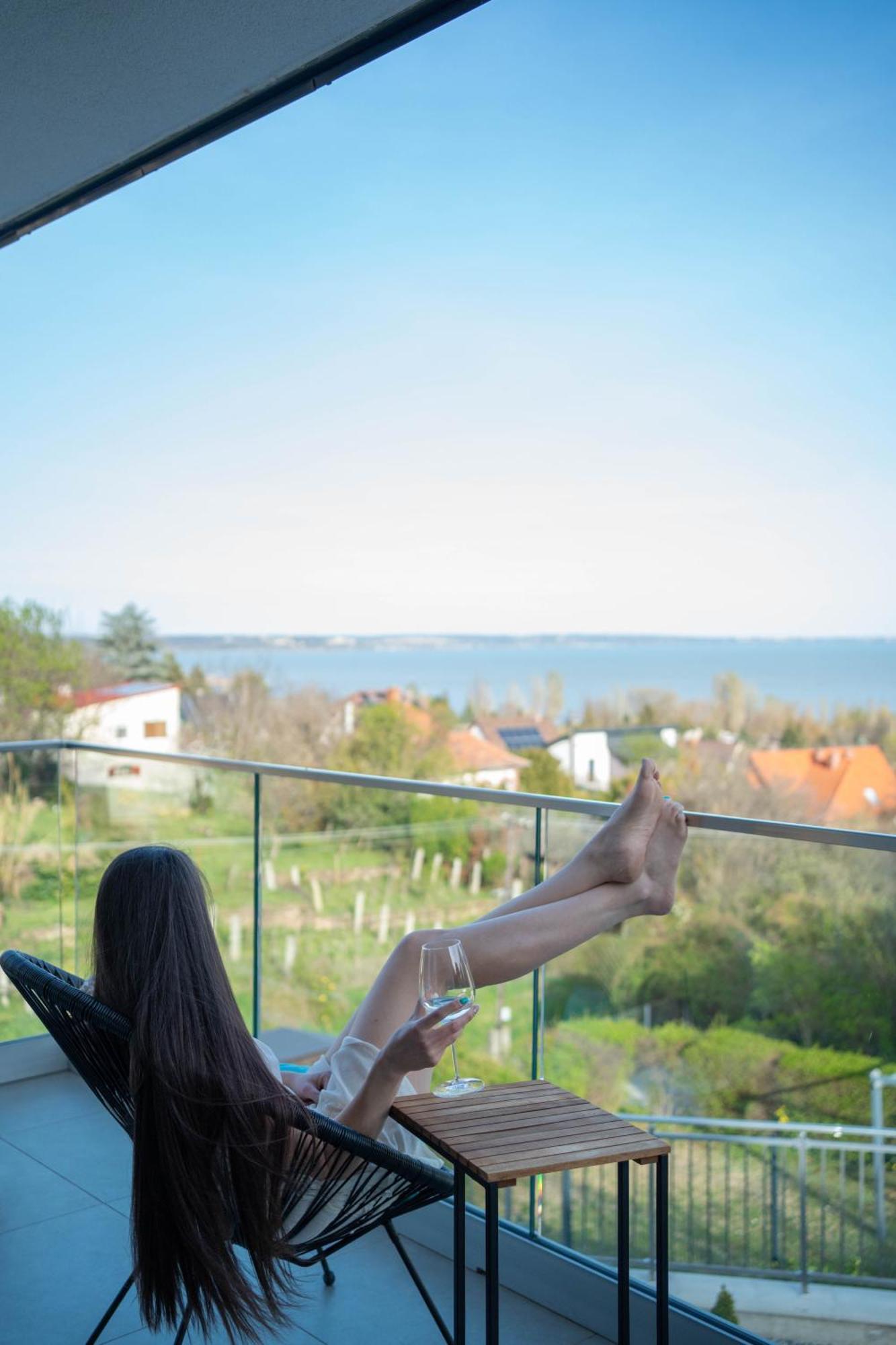 Lake Spirit Boutique Apartments Balatonalmádi Eksteriør bilde
