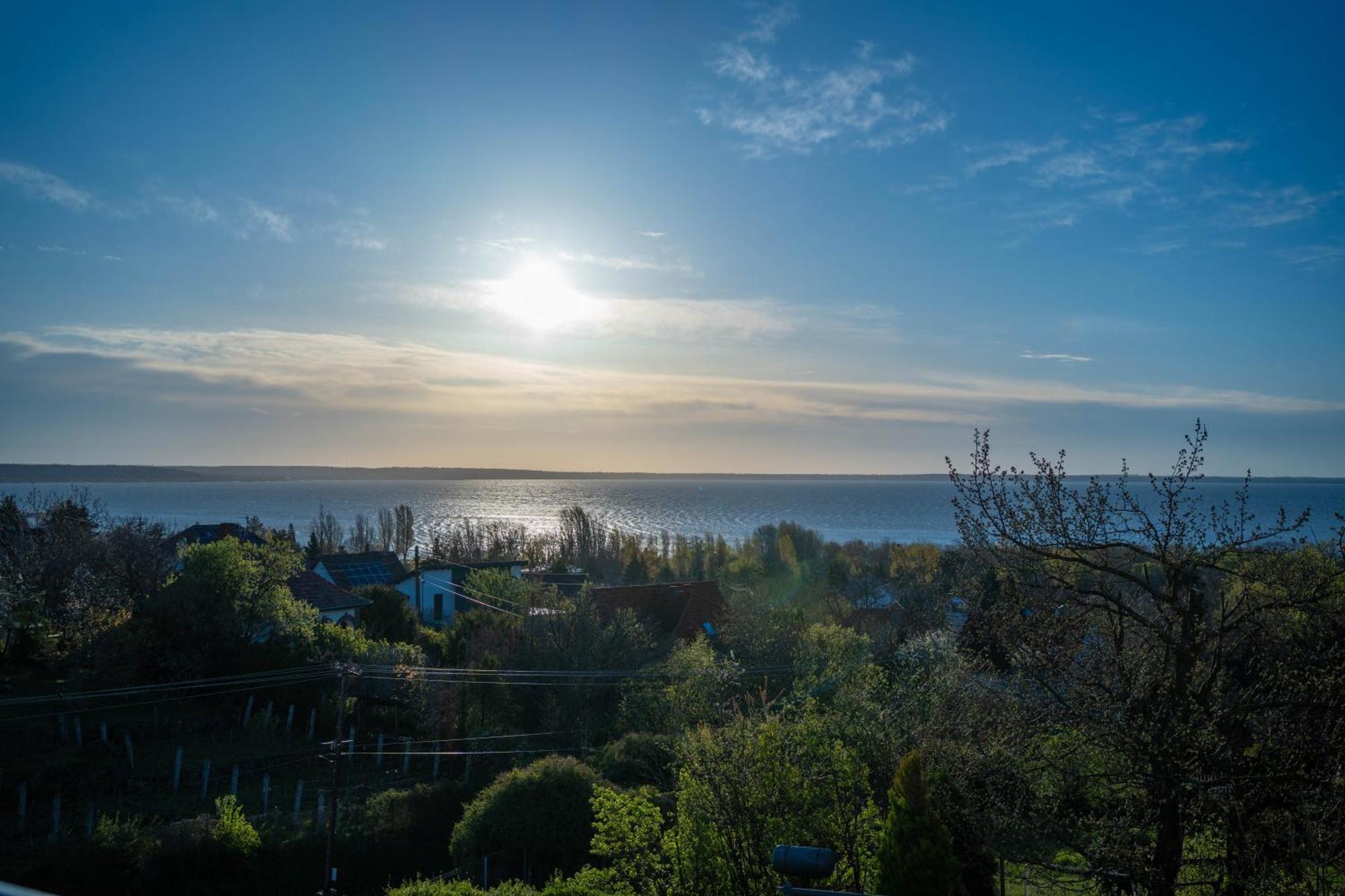 Lake Spirit Boutique Apartments Balatonalmádi Eksteriør bilde