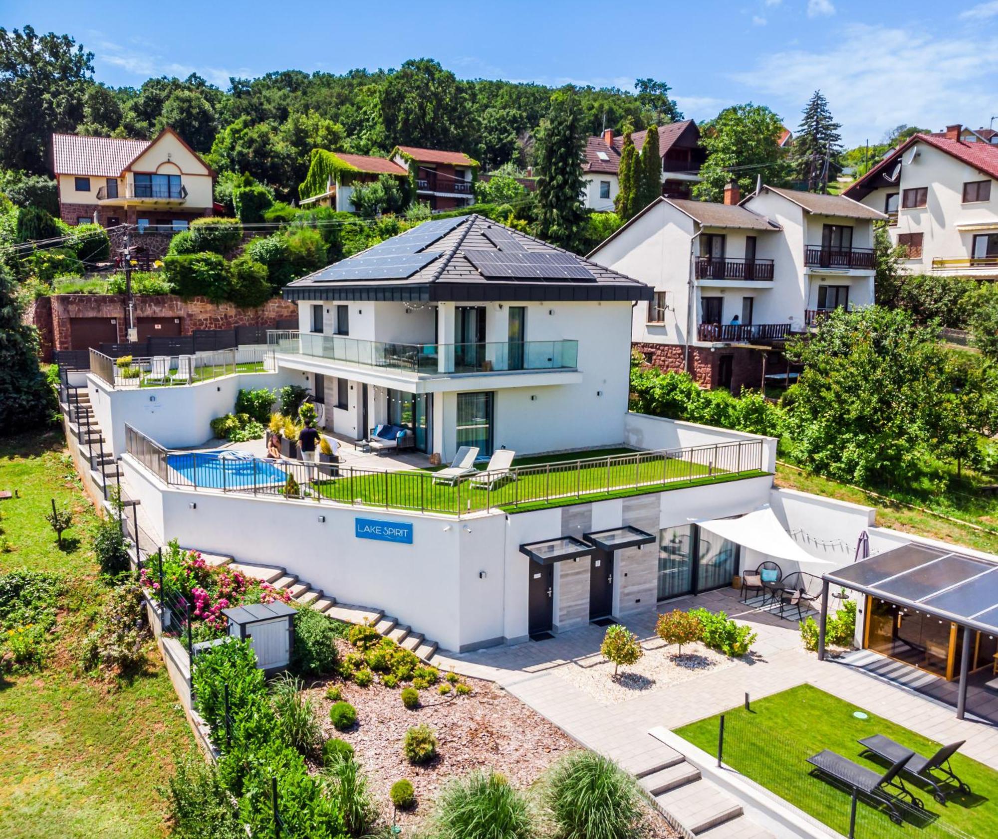 Lake Spirit Boutique Apartments Balatonalmádi Eksteriør bilde